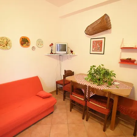 Via Volta Apartment